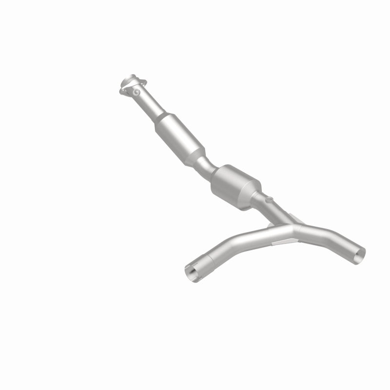 MagnaFlow 05-06 Ford E-250 4.6L California Grade CARB Complaint Direct-Fit Catalytic Converter
