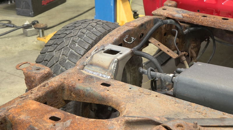 Rust Buster 2004-2012 Chevy Colorado & GMC Canyon Rear Upper Shock Mount - Right