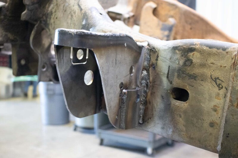 Rustbuster Front Cab Mount Left Side
