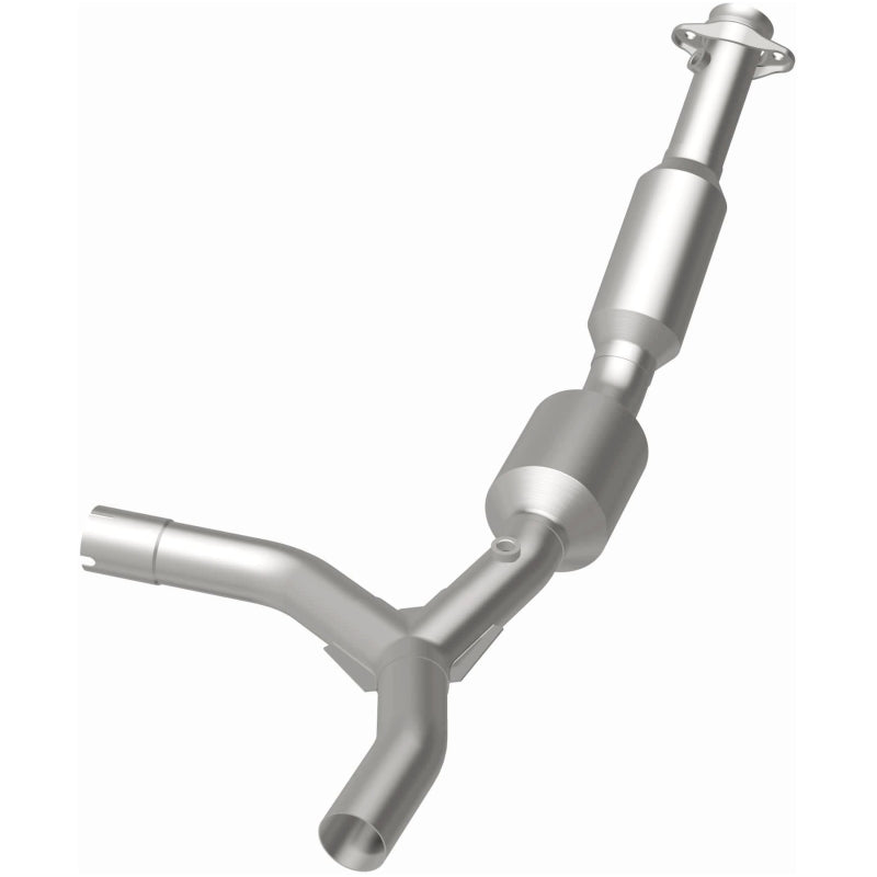 MagnaFlow 05-06 Ford E-250 4.6L California Grade CARB Complaint Direct-Fit Catalytic Converter