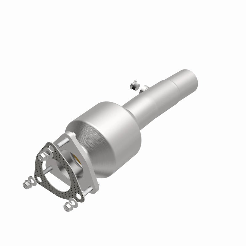 MagnaFlow 14-19 Range Rover Evoque/Discovery Sport 2.0 Rear Direct-Fit Catalytic Converter