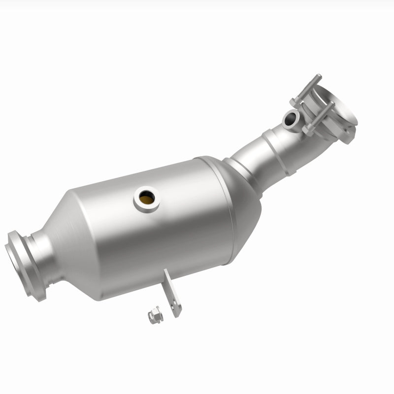 MagnaFlow 2015 Mercedes-Benz C400 V6 3.0L OEM Underbody Direct-Fit Catalytic Converter