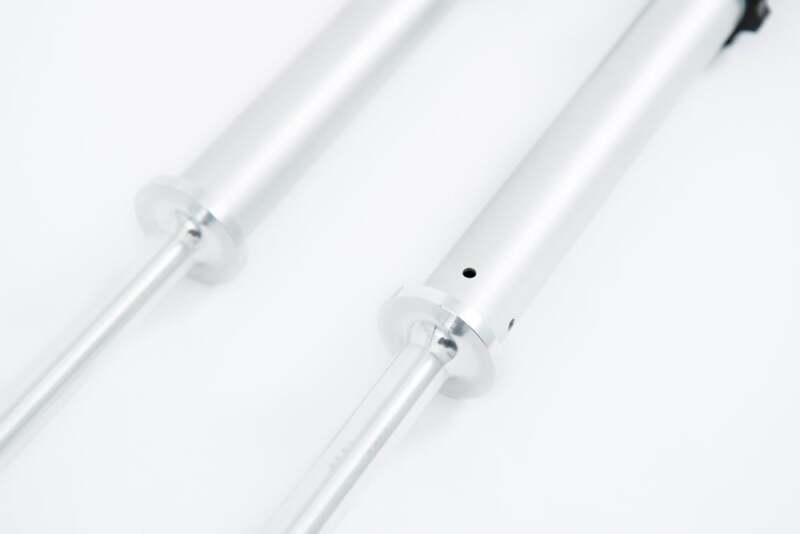 Ohlins 06-17 Harley Dyna FXD (Showa)NIX 22 Cust/Heritage Cartridge Kit (Incl. Springs 04744-10 / 11)