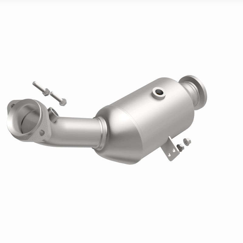 MagnaFlow 2015 Mercedes-Benz C400 V6 3.0L OEM Underbody Direct-Fit Catalytic Converter