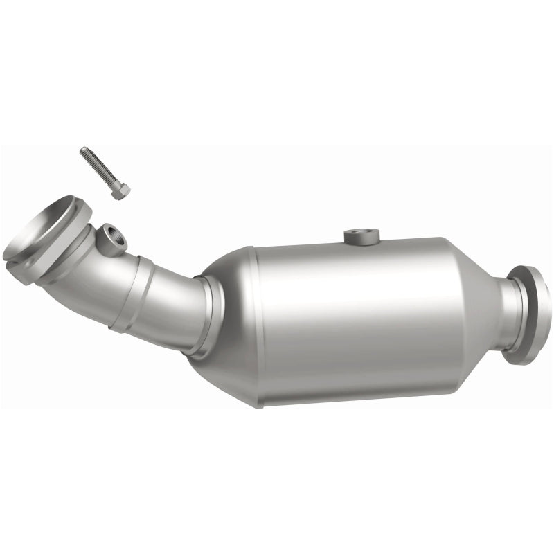 MagnaFlow 2015 Mercedes-Benz C400 V6 3.0L OEM Underbody Direct-Fit Catalytic Converter