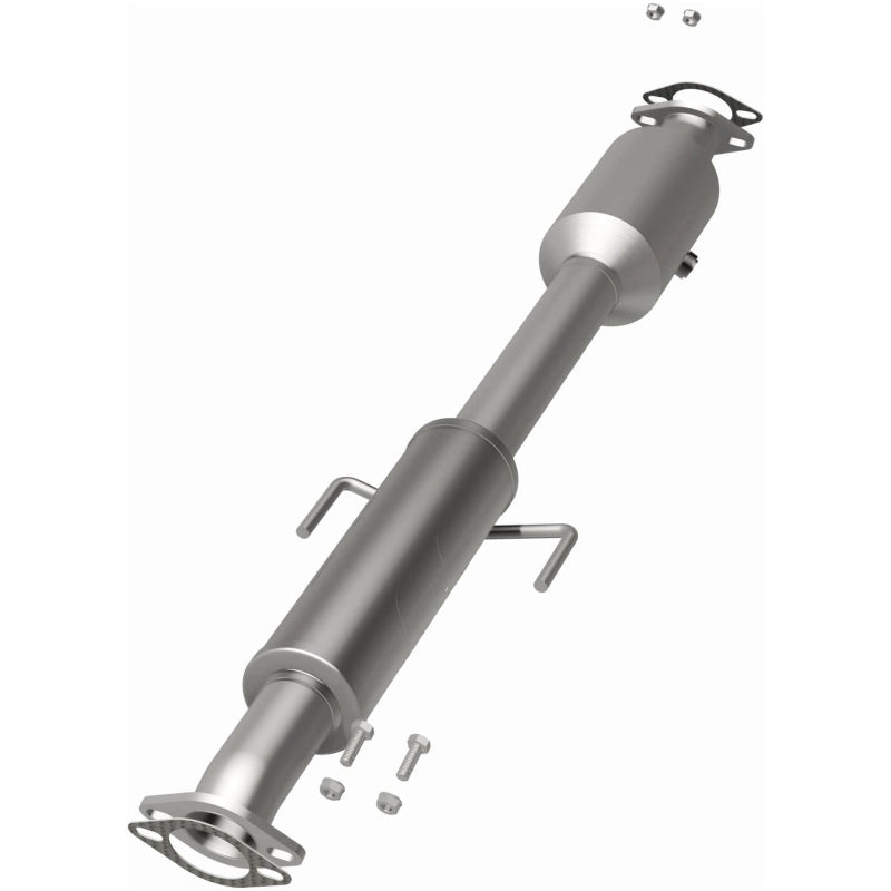 Magnaflow 2015 Kia Optima 2.4L Direct Fit Cat Converter (California Grade)