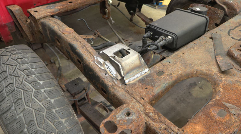 Rust Buster 2004-2012 Chevy Colorado & GMC Canyon Rear Upper Shock Mount - Right