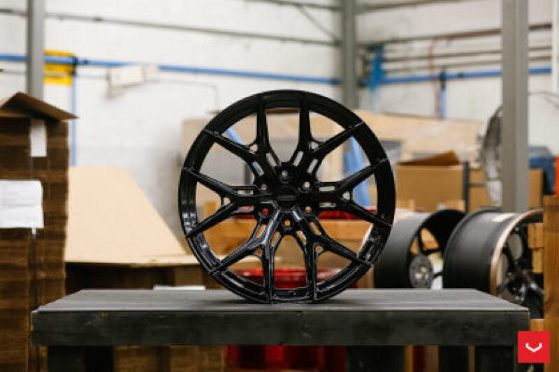 Vossen HF6-4 24x12 - 8x165.1 - ET-44 - Ultra Deep - 125.1 - Gloss Black Wheel