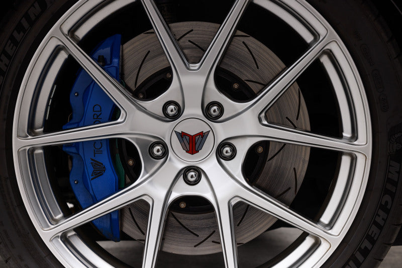 DBA 97-12 Chevrolet Corvette 5000 Series Slotted Front Rotor (Black Hat)