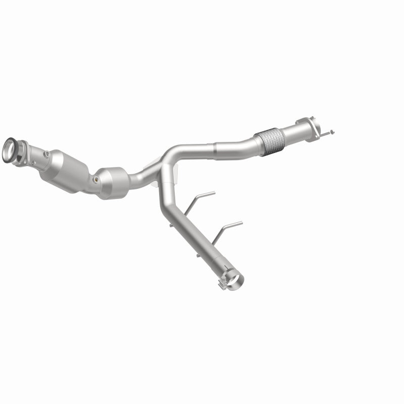MagnaFlow 22-24 Ford Expedition 3.5L w/ Dual Exhaust Right Underbody Direct-Fit Catalytic Converter