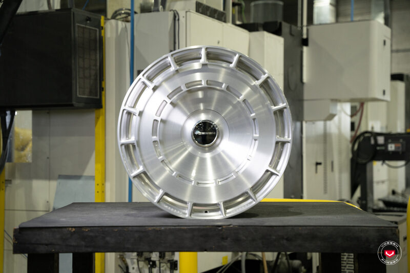 Vossen LC3-11 22x10.5 / 5x120 / ET38 - Brushed Gloss Clear Wheel - (Range Rover)