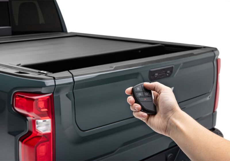 RealTruck 2019-2026 Chevy/GMC Silverado/Sierra 5ft 10in FlushFit Electric Retractable Cover