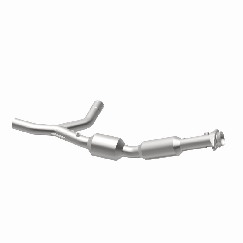 MagnaFlow 05-06 Ford E-250 4.6L California Grade CARB Complaint Direct-Fit Catalytic Converter
