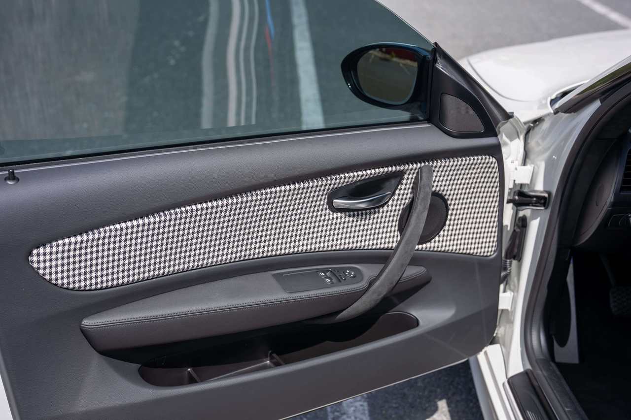 BMW 1M E82 interior| ATOMIC-SHOP