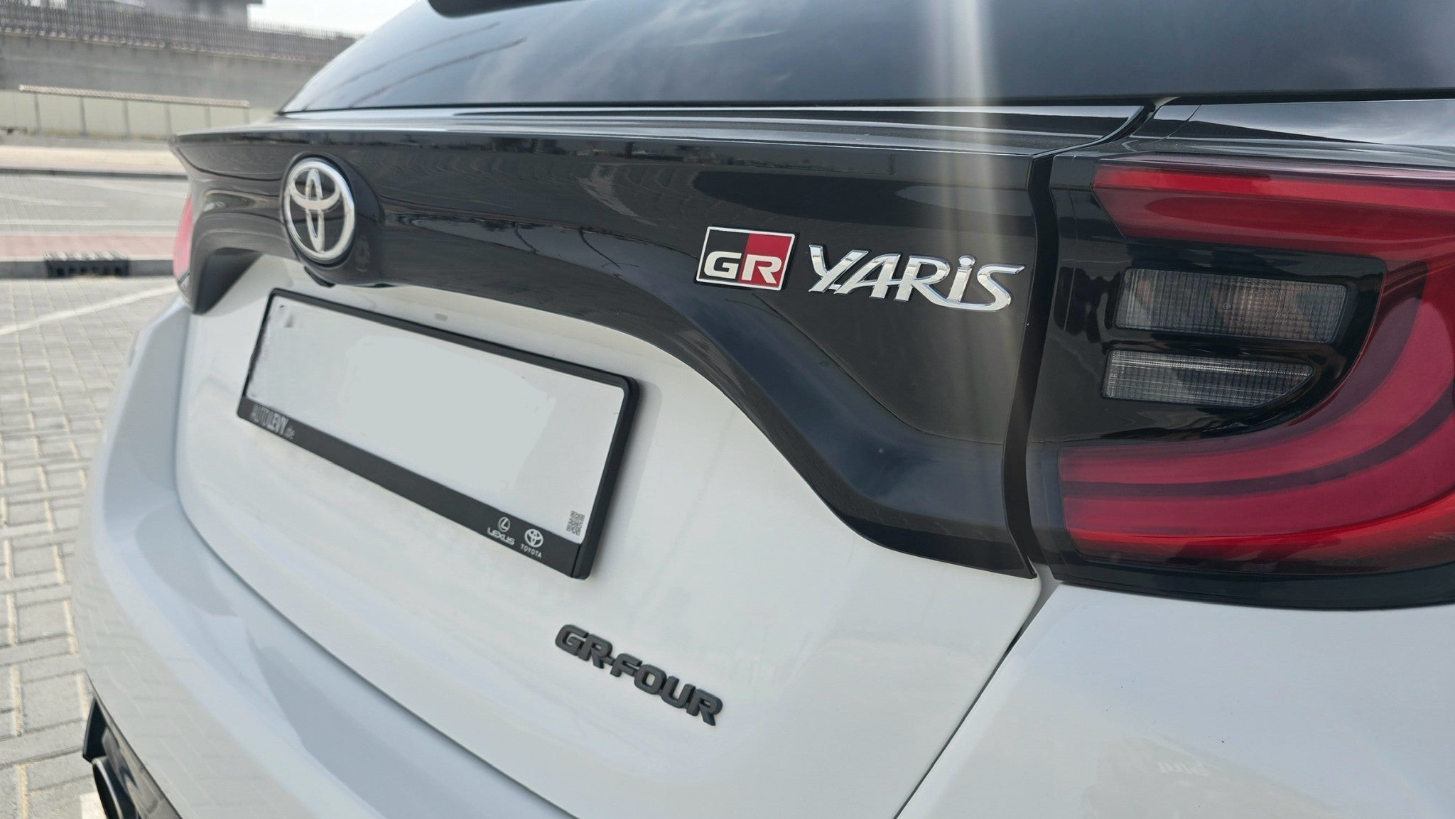 Tuning white TOYOTA YARIS GR | ATOMIC-SHOP