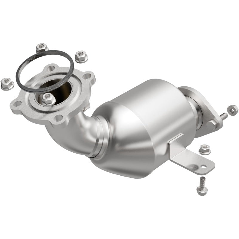 MagnaFlow 16-20 Chevrolet Camaro 6.2L Right Underbody Direct-Fit Catalytic Converter
