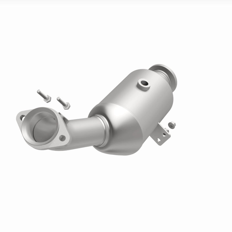 MagnaFlow 2015 Mercedes-Benz C400 V6 3.0L OEM Underbody Direct-Fit Catalytic Converter