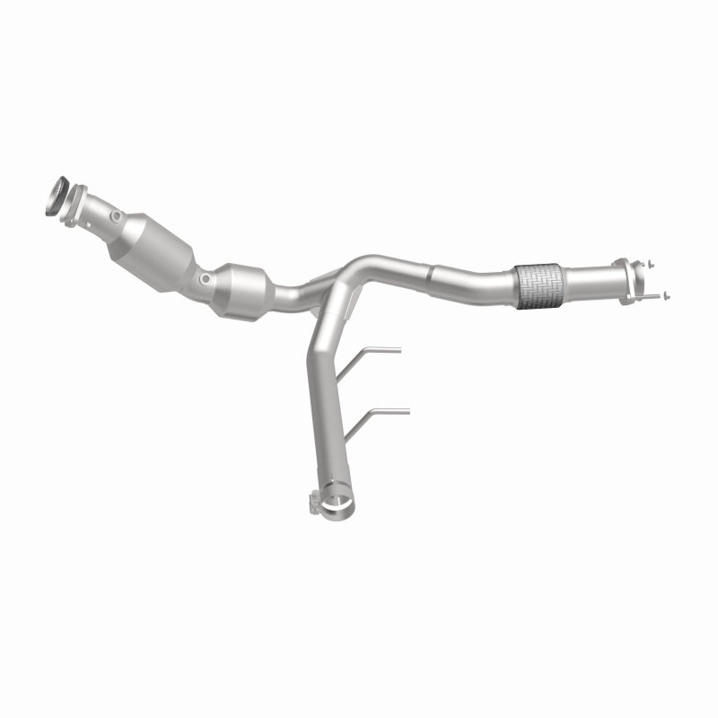 MagnaFlow 22-24 Ford Expedition 3.5L w/ Dual Exhaust Right Underbody Direct-Fit Catalytic Converter