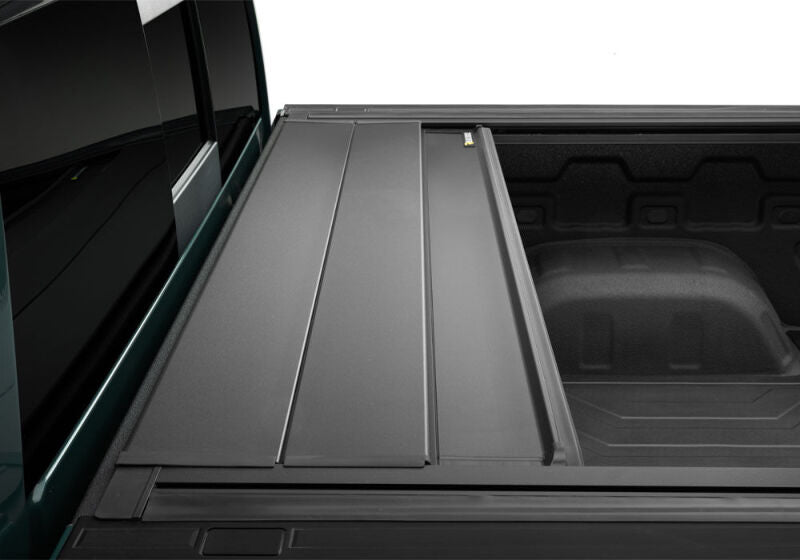 RealTruck 2019-2026 Chevy/GMC Silverado/Sierra 5ft 10in FlushFit Electric Retractable Cover