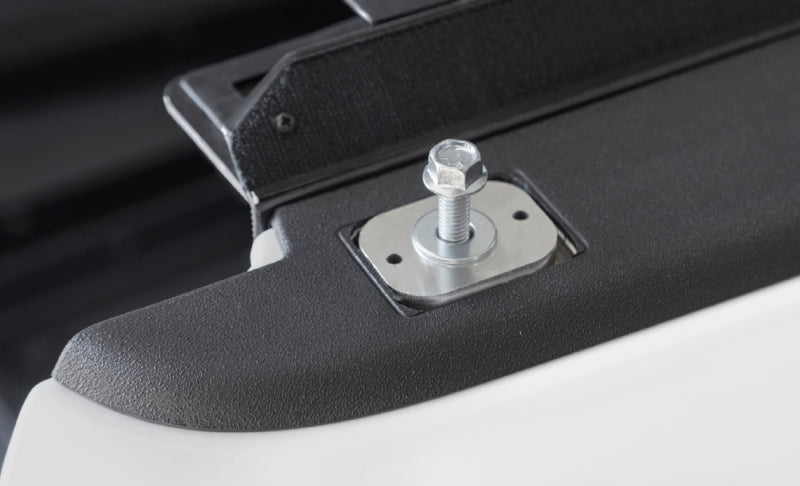 Access ADARAC Aluminum Series 14-18 Chevy/GMC 1500 5ft 8in Bed - Matte Black