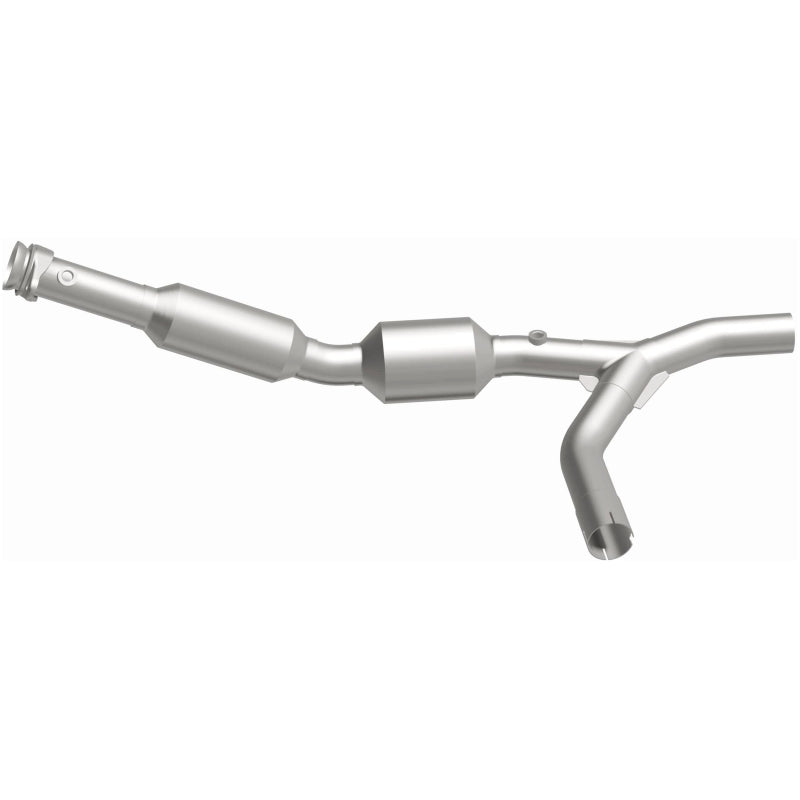 MagnaFlow 05-06 Ford E-250 4.6L California Grade CARB Complaint Direct-Fit Catalytic Converter