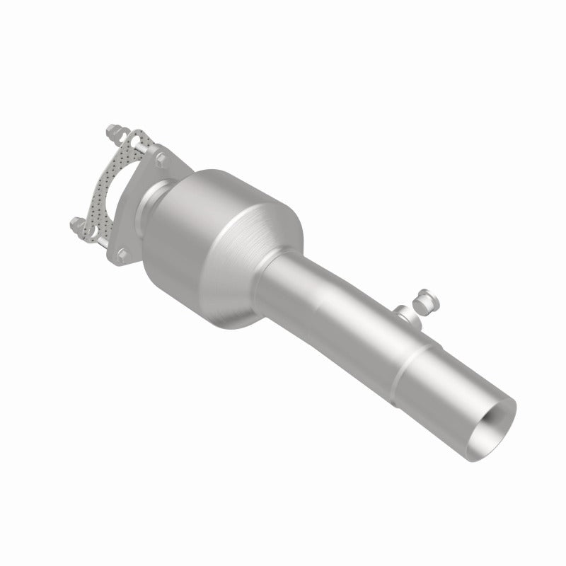 MagnaFlow 14-19 Range Rover Evoque/Discovery Sport 2.0 Rear Direct-Fit Catalytic Converter