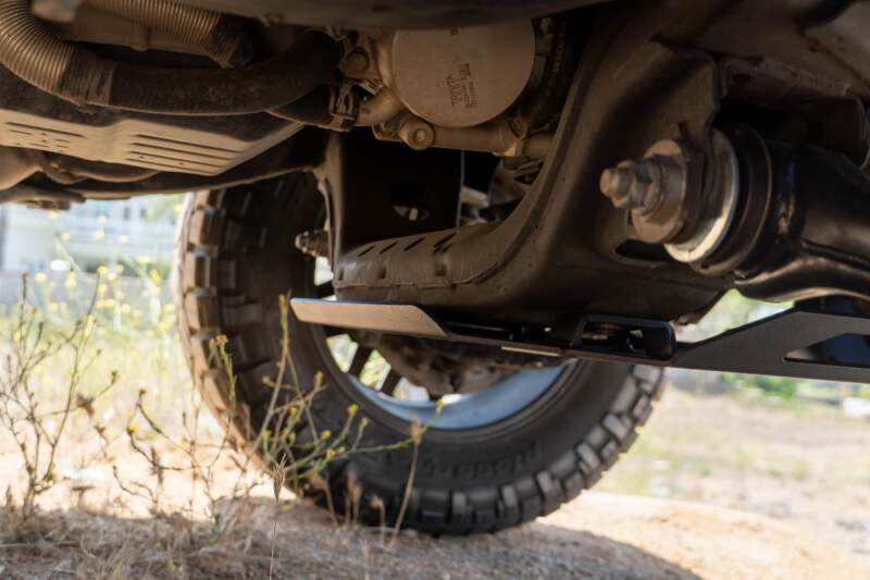 DV8 16-23 Toyota Tacoma Front Skid Plate